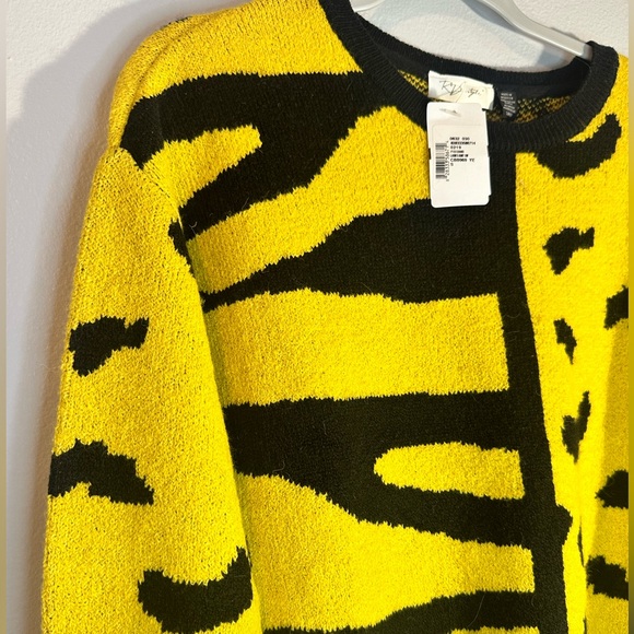 RD style mixed print yellow black sweater nwt size small - Picture 2 of 5